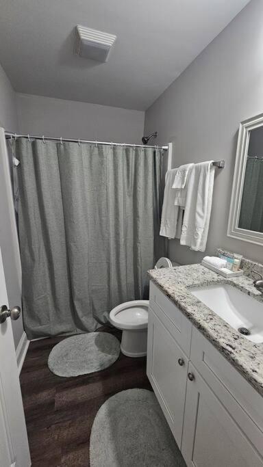 Gorgeous 3 Bedroom Home With Cable Tv In All Rooms & Free Wi-Fi Concord Luaran gambar